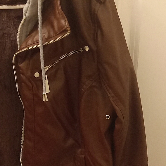 Jacket - Picture 3 of 7